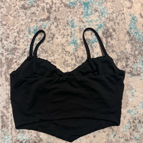 Princess poly black crop top with v front, never worn, great condition - Picture 2 of 2